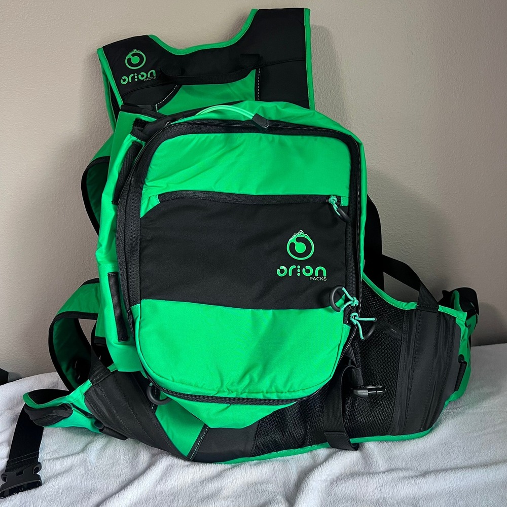 Orion Packs Green Black Snowboard Hiking Backpack Large 24" Padded Harness